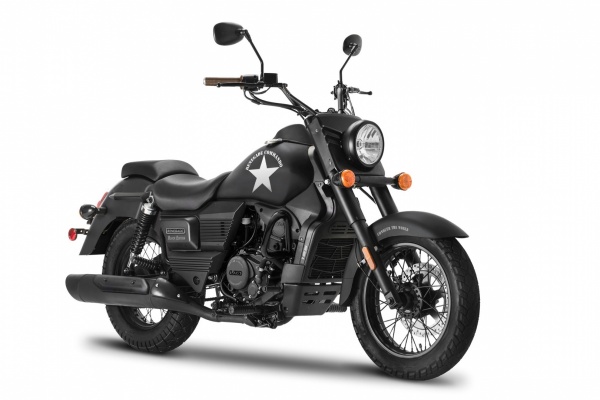 UM Renegade Commando 125 - 67 900 Kč