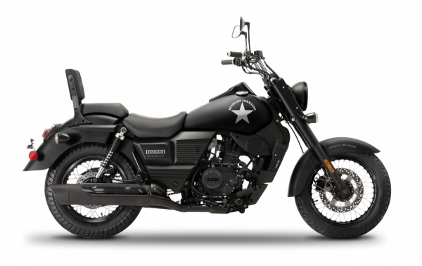 UM Renegade Commando 125 - 77 900 Kč