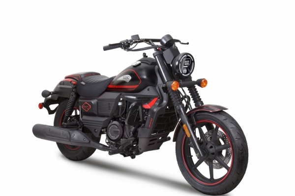 UM Renegade Vegas 300 - 88.700,- Kč