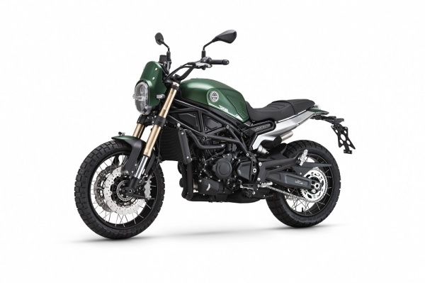 Benelli Leoncino 800 Trail - Šedá