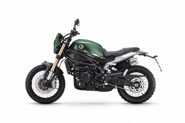 Benelli Leoncino 800 Trail - Šedá