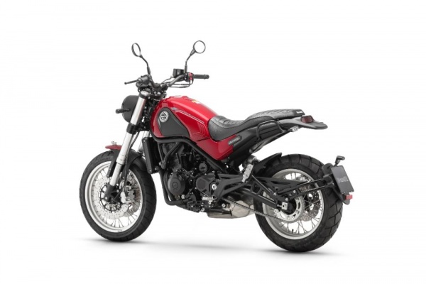 Benelli Leoncino 500 Trail 