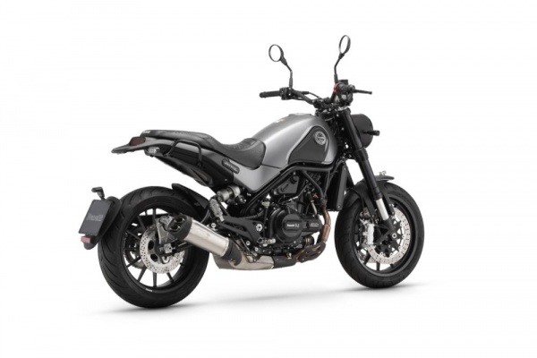 Benelli Leoncino 500 