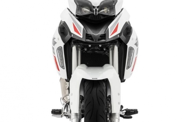 Benelli TRK 251