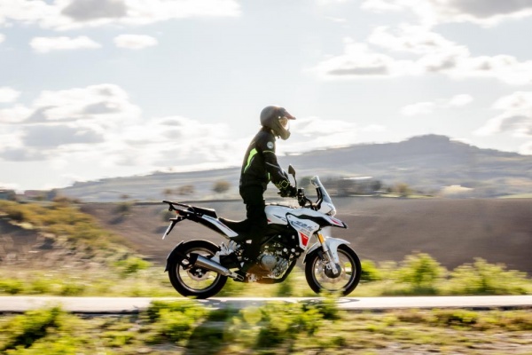 Benelli TRK 251