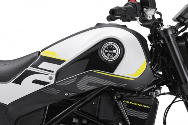 Benelli Leoncino 250 
