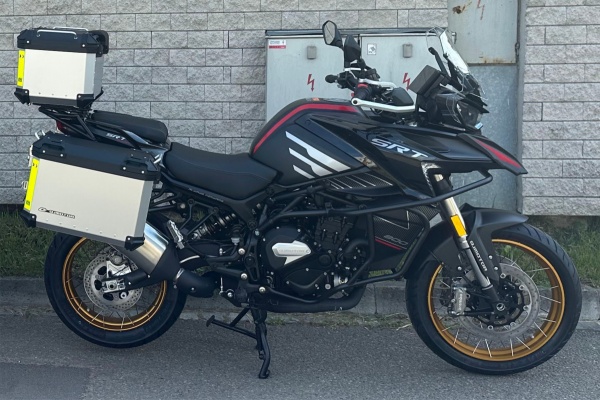 QJMOTOR SRT 800SX