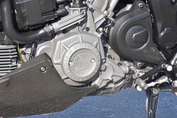 INDIAN FTR CARBON R 2021 - 350.000 Kč