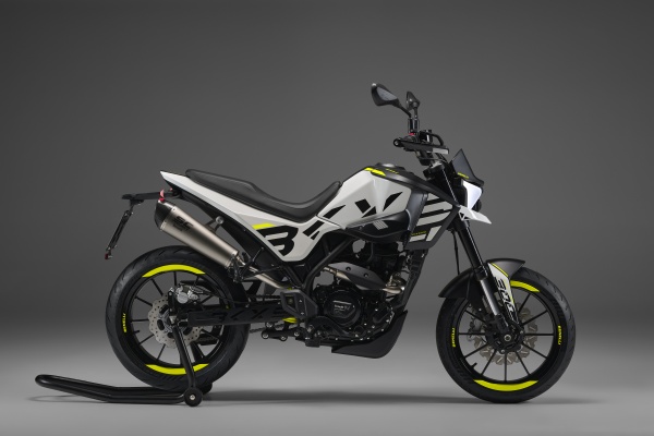 Benelli BKX 300S