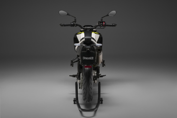 Benelli BKX 300S
