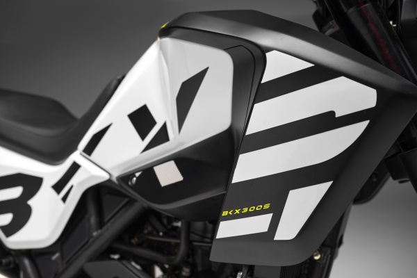 Benelli BKX 300S