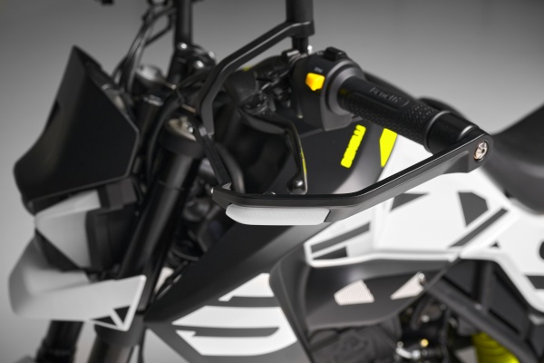 Benelli BKX 300S