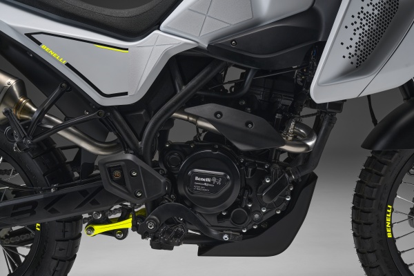 Benelli BKX 300