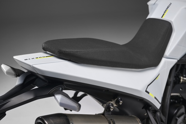 Benelli BKX 300