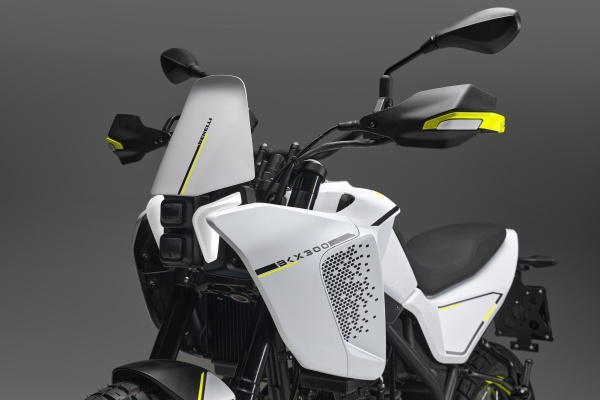Benelli BKX 300