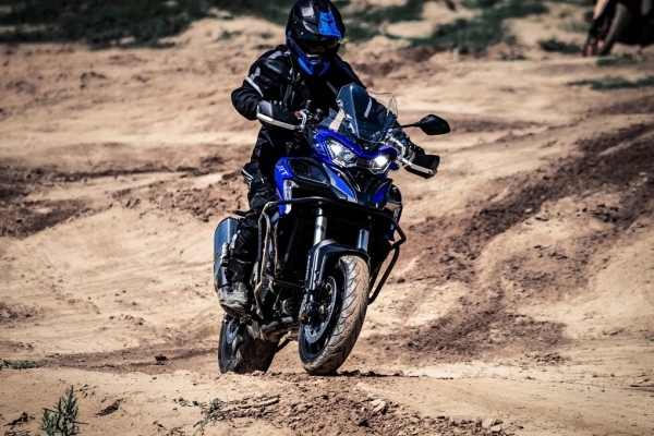 QJMOTOR SRT 800S