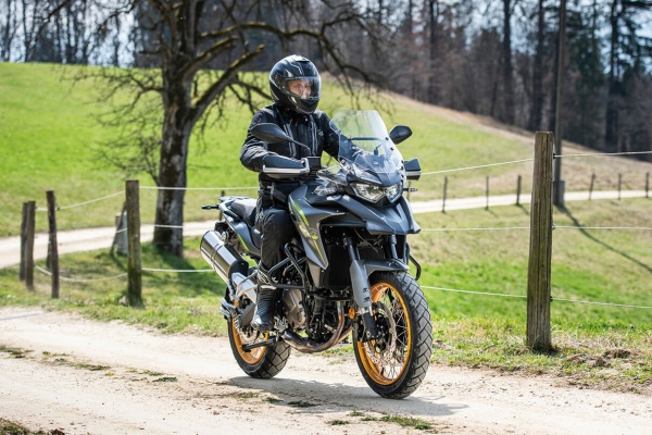 QJMOTOR SRT 700X
