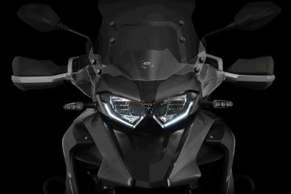 QJMOTOR SRT 700X