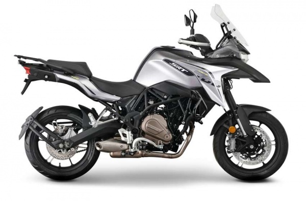 QJMOTOR SRT 700