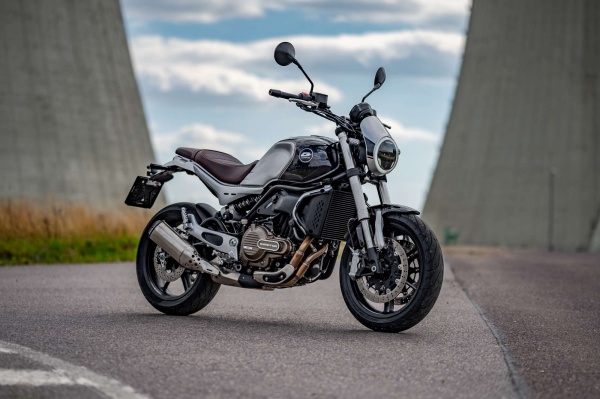 QJMOTOR SRV 550
