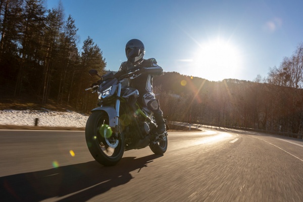 QJMOTOR SRK 400