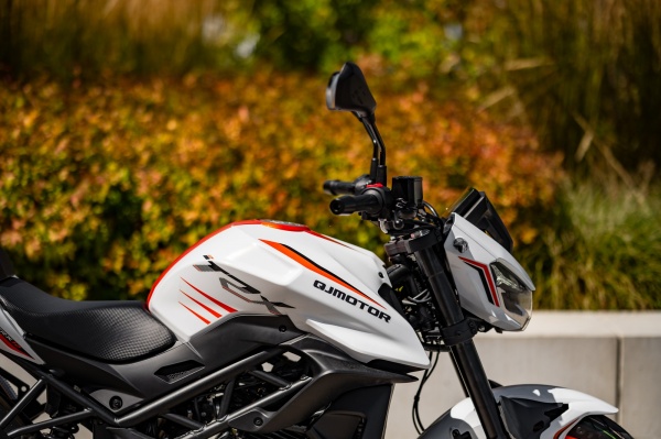 QJMOTOR TRX 12