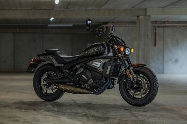 QJMOTOR SRV 700