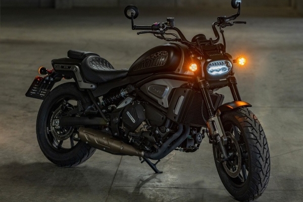QJMOTOR SRV 700