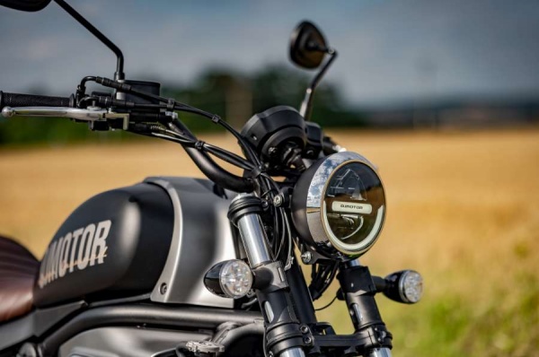 QJMOTOR SRV 550ST
