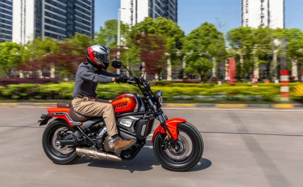 QJMOTOR SRV 550ST