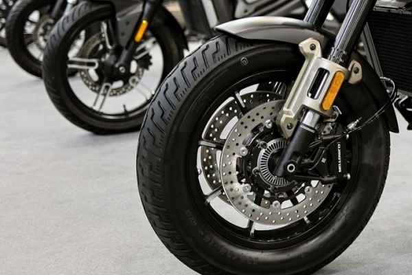 QJMOTOR SRV 350 VS
