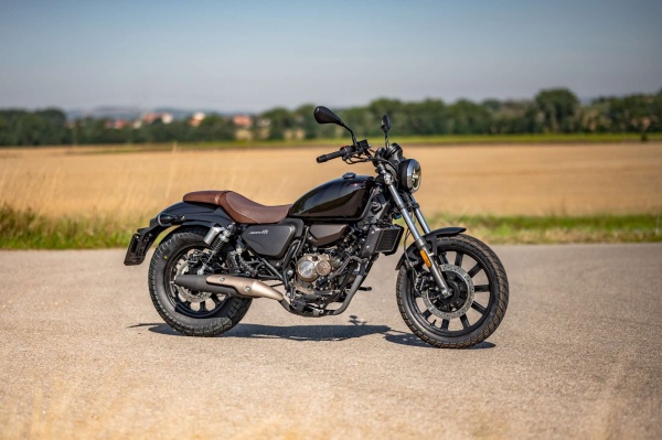 QJMOTOR SRV 125
