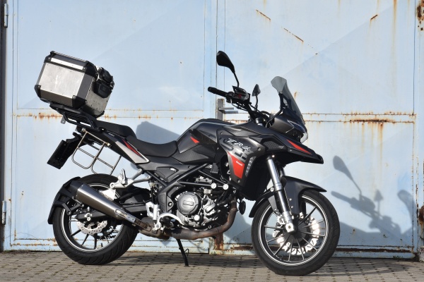 Benelli TRK 251 - Bazar 