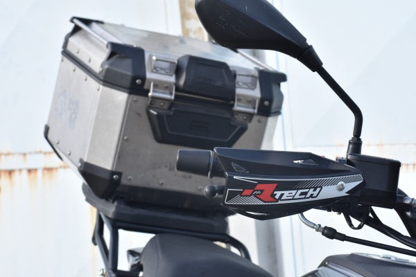 Benelli TRK 251 - Bazar 