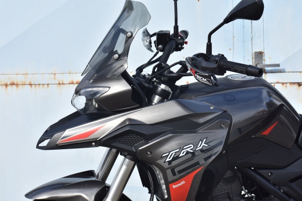 Benelli TRK 251 - Bazar 