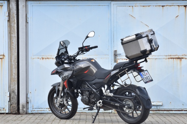 Benelli TRK 251 - Bazar 