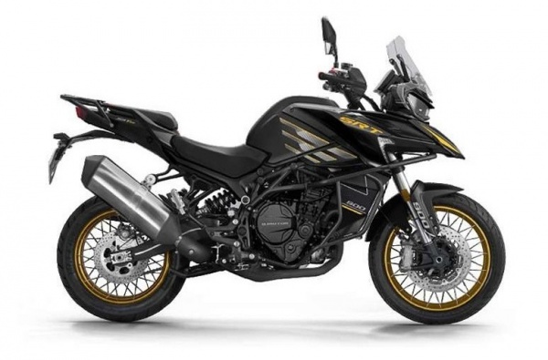 QJMOTOR  SRT 900 SX - NOVINKA NA CESTĚ